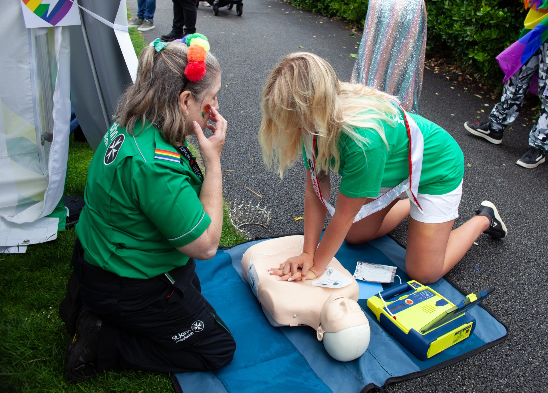 Miss England hopes to get behind the other side of the Gates at Downing Street with her #GOFARWITHCPR campaign